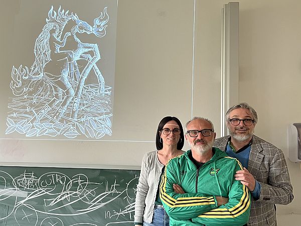 Carolin Vollmer (Italienischlehrerin am GBG), Francesco Piobbichi, Luca Ghiretti (Verantwortlicher für Migration und Flucht im evangelischen Kirchenbezirk Markgräflerland)