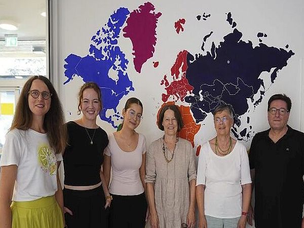 Das Weltkarte-Team (von links): Barbara Wodarz, Tara Ewinger, Jovana Vukovic, Birgitta Bösken, Claudia Kohlweiss- Rottmann und Volker Habermaier (Bild: Rosa Di Nardo)